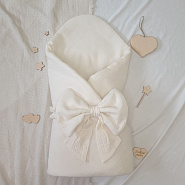 № 447 Комплект на выписку «Пломбирчик» , молочный муслин, лето