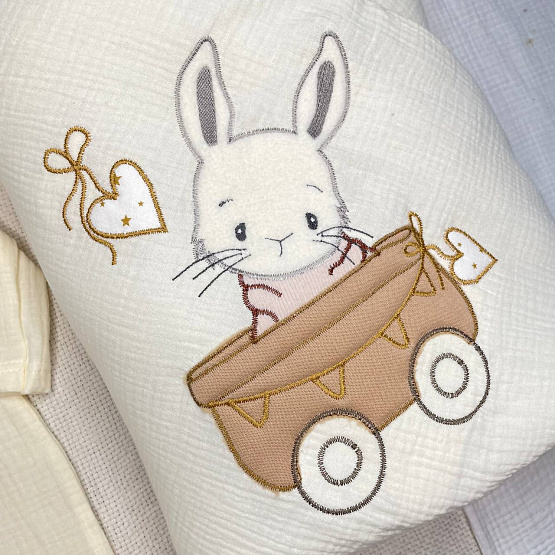 477 Комплект на выписку «Зайка-попрыгайка» муслин